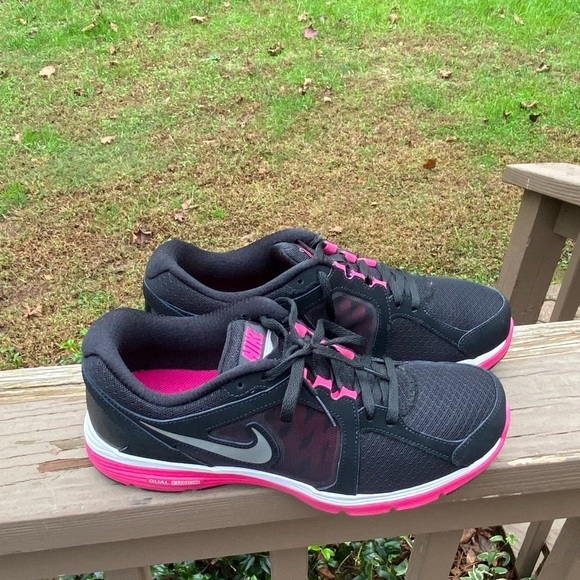 Nike Shoes - Nike Dual Fusion Run Sneakers, Size 9.5